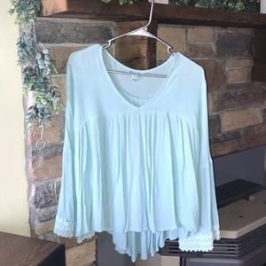 Bell sleeve top